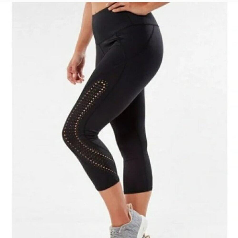 Ruby Ribbon Brand Women's Size Medium Black Laser Cut Cropped Athletic Leggings